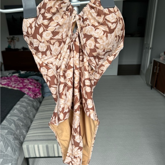 NWT Kivari Milano one piece walnut sz L - Picture 2 of 4